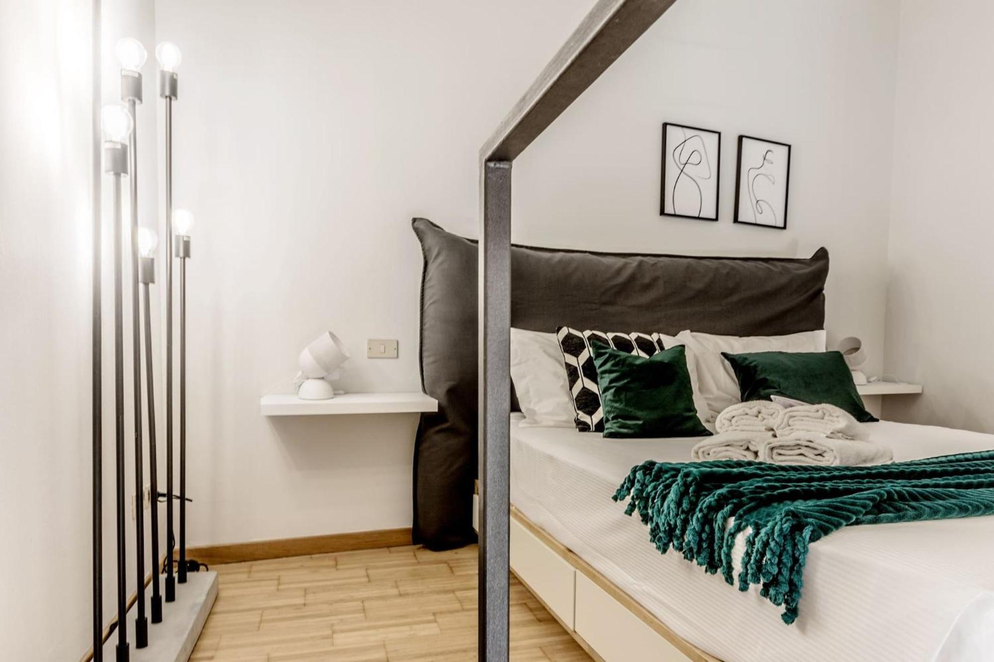 Lovely Apartments In The Hearth Of Brera By Rentopolis Милано Екстериор снимка